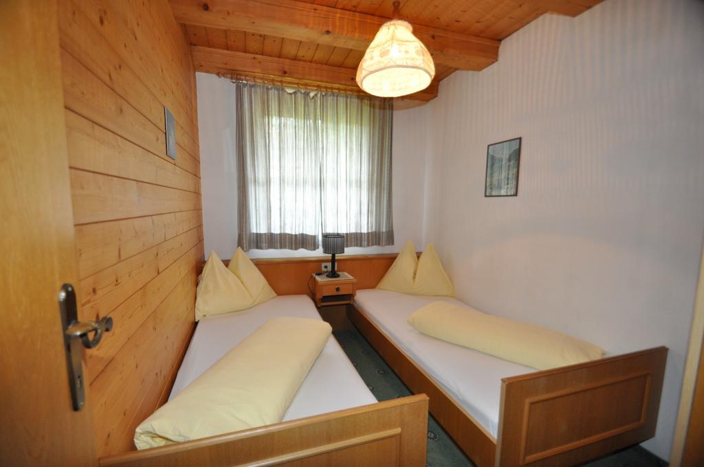 Haus Amadeus Hotell Wagrain Rum bild
